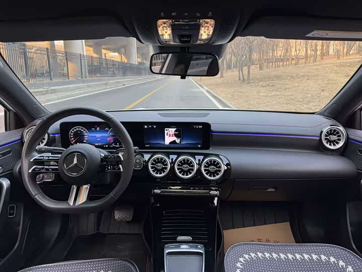 Фото 9 - Mercedes-Benz A-Class