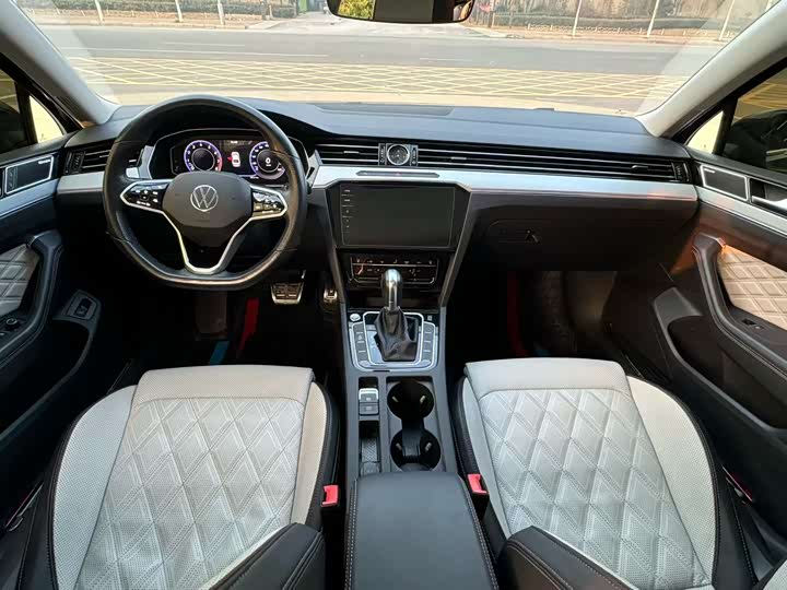 Фото 8 - Volkswagen Magotan