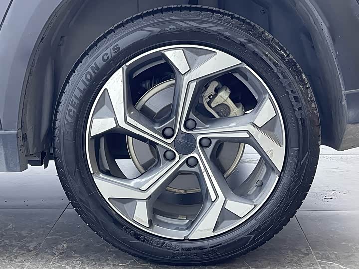 Фото 7 - Geely Atlas L