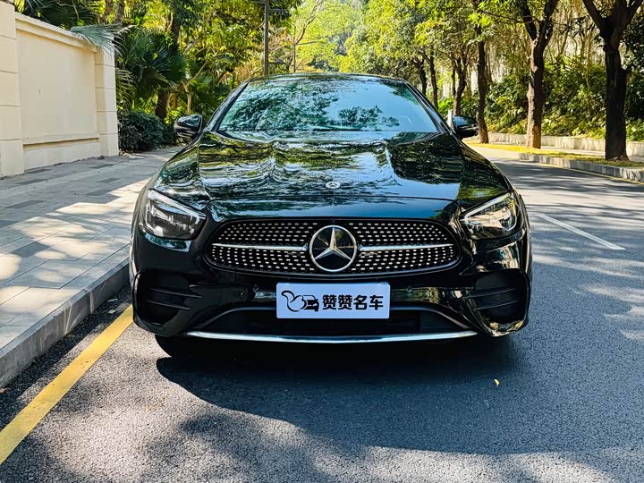 Фото 2 - Mercedes-Benz E-Class