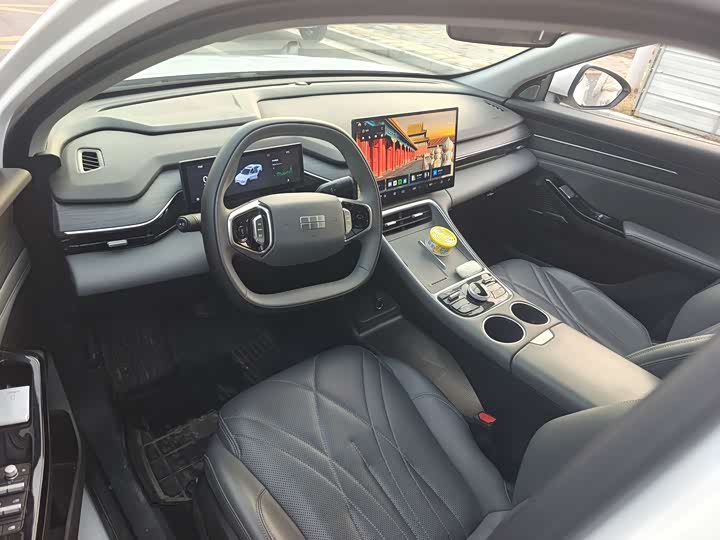 Фото 4 - Geely Galaxy L6