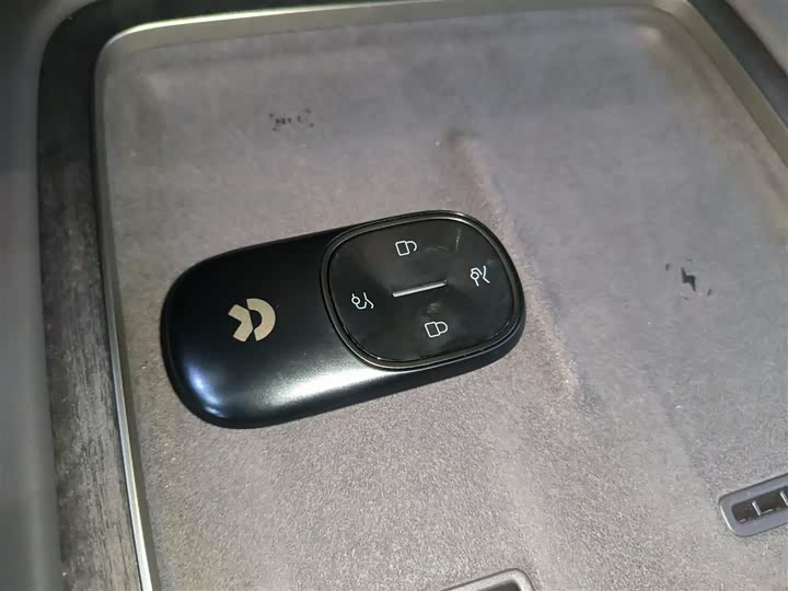 Фото 9 - Nio ES8