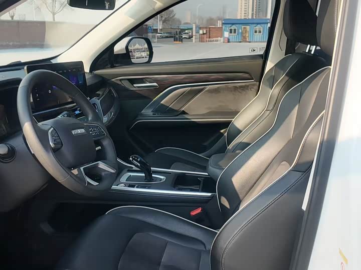 Фото 6 - Haval H6