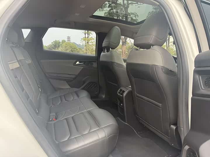 Фото 9 - Citroen C5 X