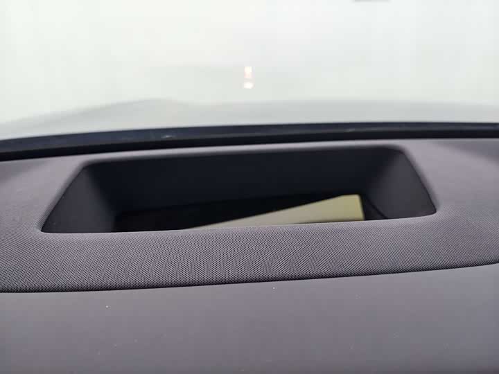 Фото 6 - Nio Onvo L90