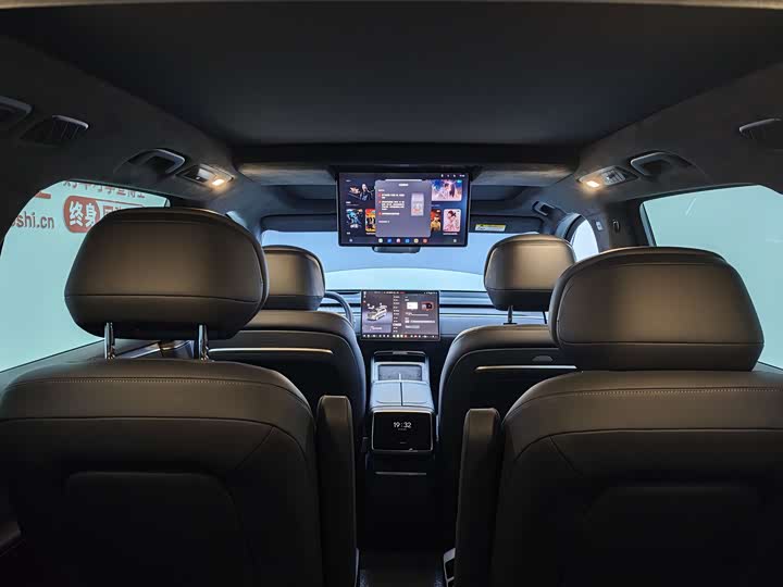 Фото 9 - Nio Onvo L90