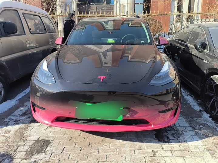 Фото 2 - Tesla Model Y