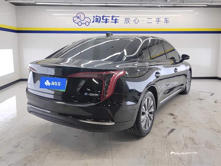 Фото 3 - Hongqi E-QM5