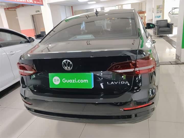 Фото 6 - Volkswagen Lavida