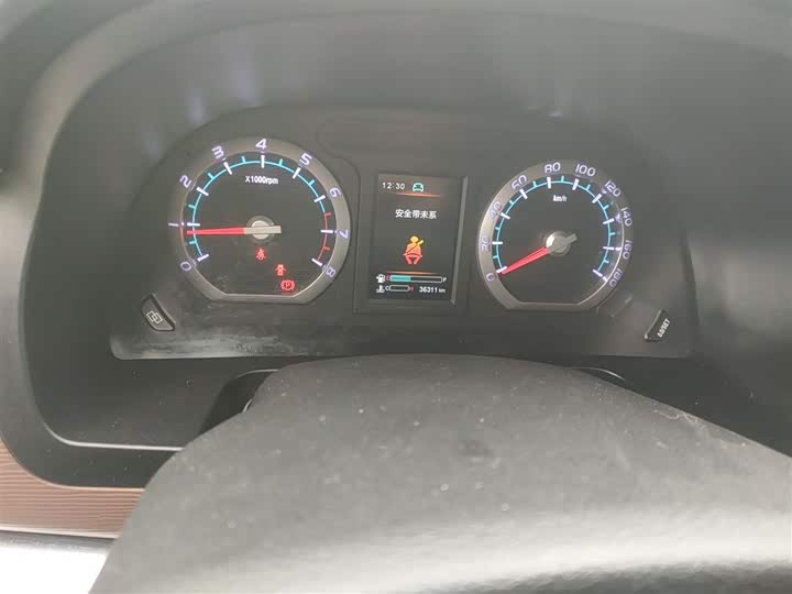 Фото 4 - Dongfeng Forthing Lingzhi M5