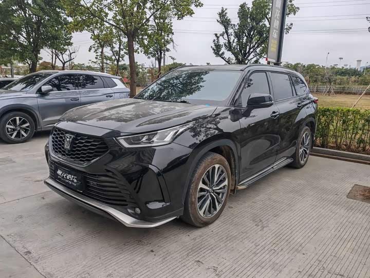 Фото 1 - Toyota Crown Kluger