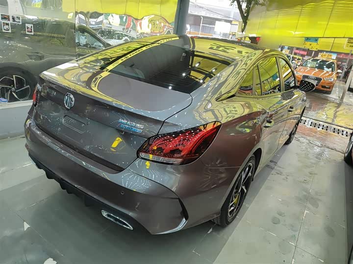 Фото 7 - MG Motor 5