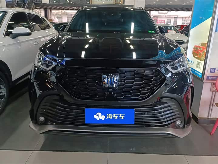 Фото 2 - Toyota Crown Kluger