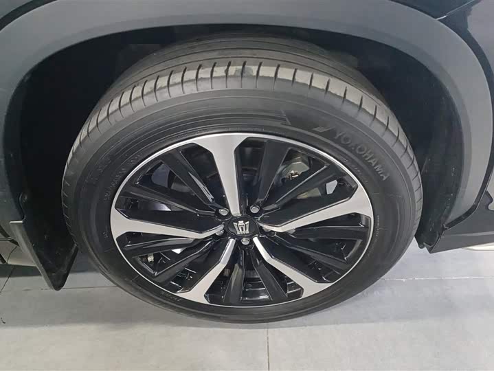 Фото 6 - Toyota Crown Kluger