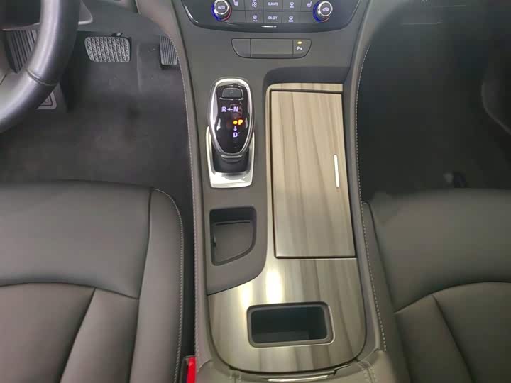 Фото 9 - Buick LaCrosse