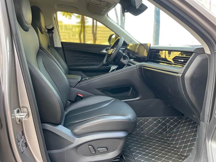 Фото 7 - Roewe RX5