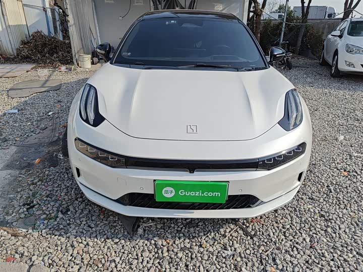 Фото 3 - Zeekr 001