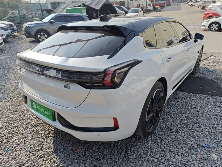 Фото 7 - Zeekr 001