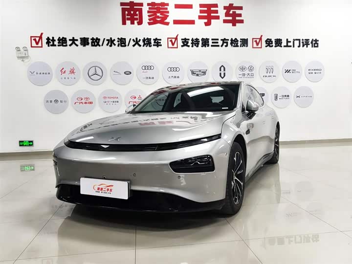 Фото 1 - XPeng P7