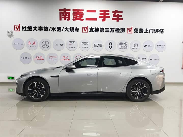 Фото 8 - XPeng P7