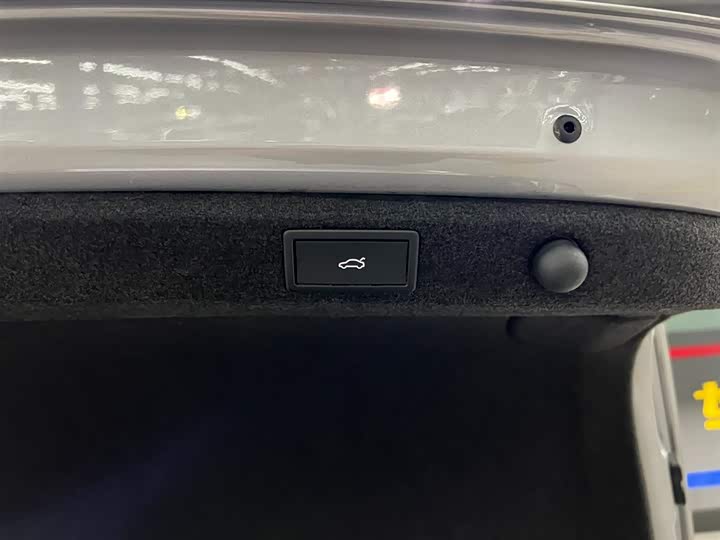 Фото 8 - Skoda Superb