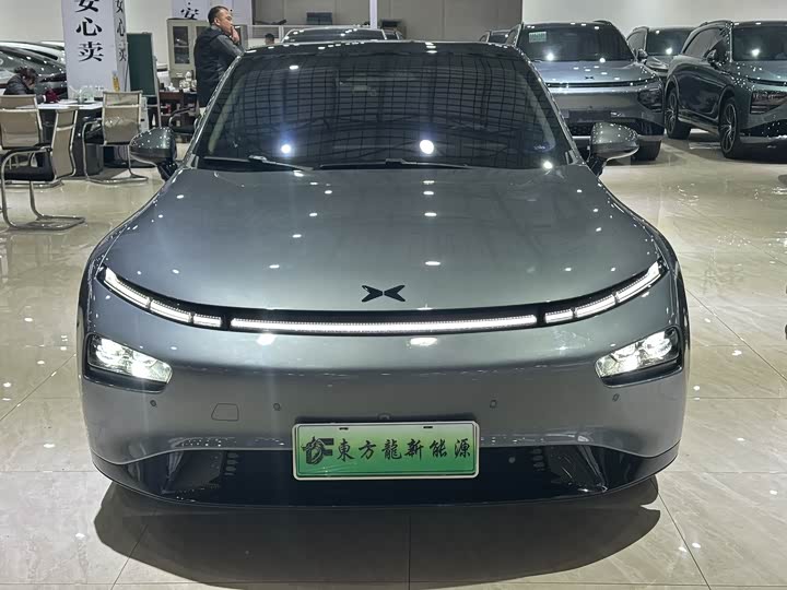 Фото 2 - XPeng P7