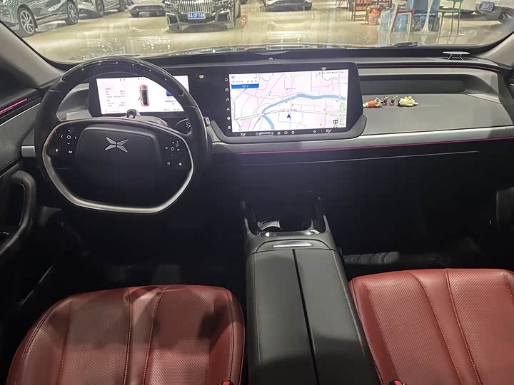 Фото 8 - XPeng P7