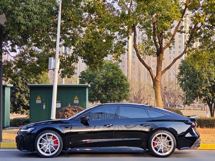 Фото 3 - Audi A7