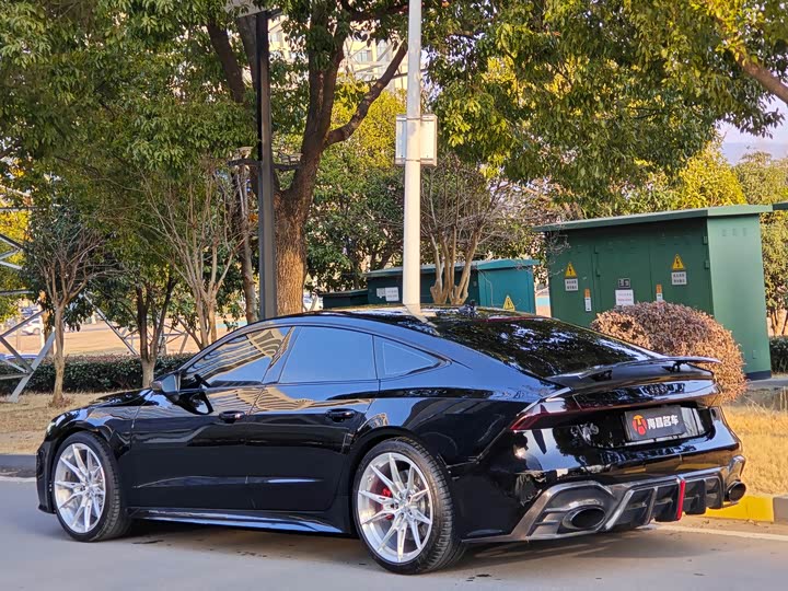 Фото 4 - Audi A7