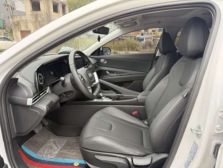 Фото 5 - Hyundai Elantra N line