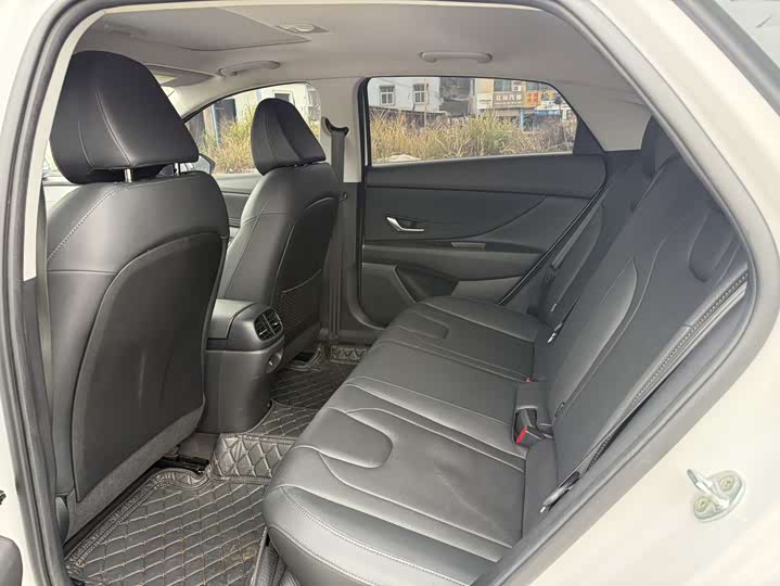 Фото 6 - Hyundai Elantra N line