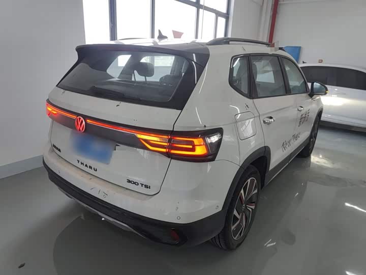 Фото 7 - Volkswagen Tharu