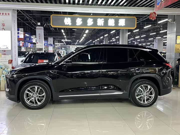 Фото 4 - Nio ES6