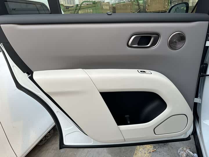 Фото 5 - LiXiang i8