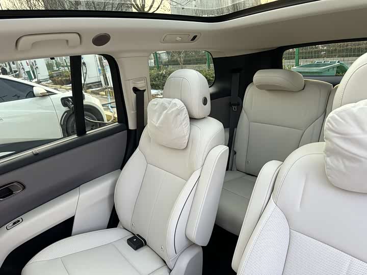 Фото 9 - LiXiang i8