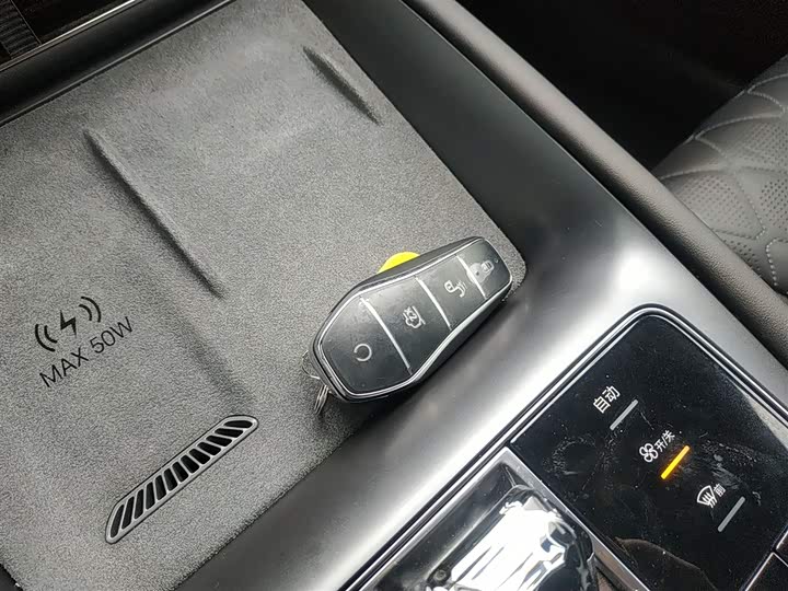 Фото 8 - BYD Sea Lion 07 EV