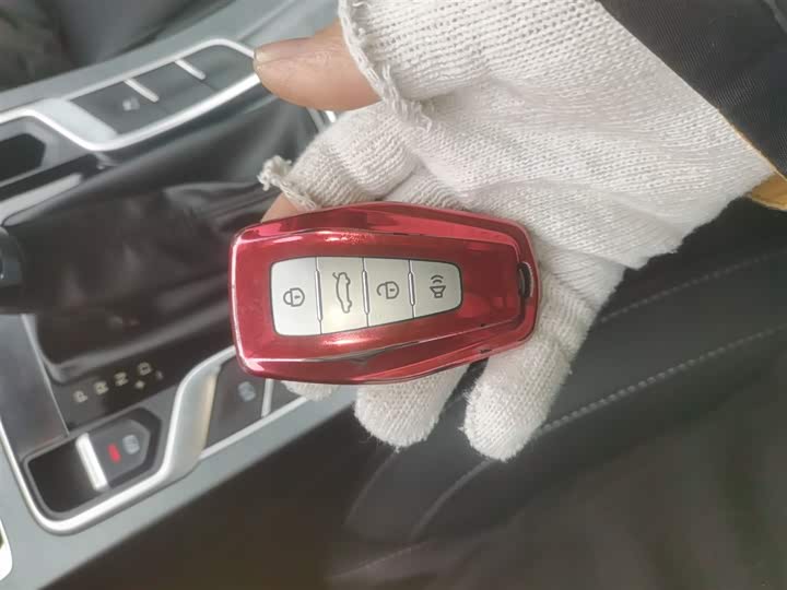 Фото 9 - Geely Emgrand