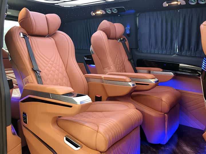 Фото 7 - Mercedes-Benz Vito