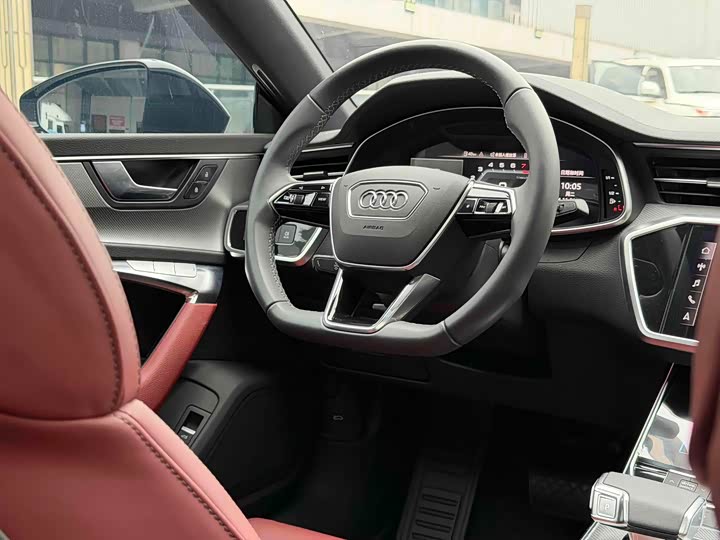 Фото 8 - Audi A7L