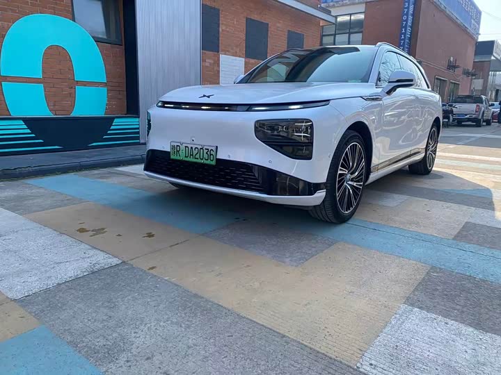 Фото 1 - XPeng G9