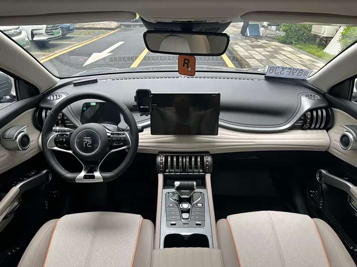 Фото 5 - BYD Yuan Plus