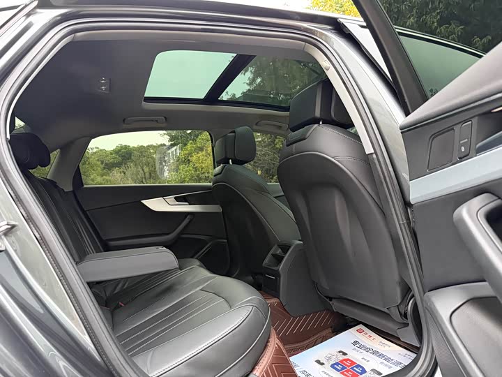 Фото 7 - Audi A4L