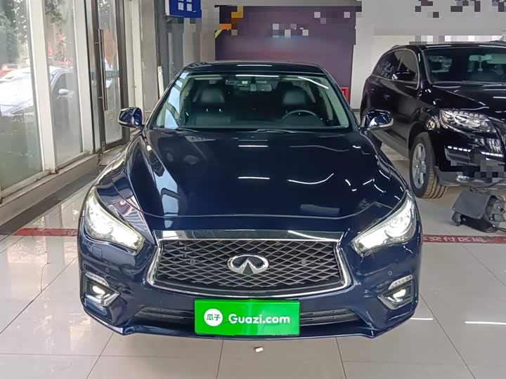 Фото 3 - Infiniti Q50L