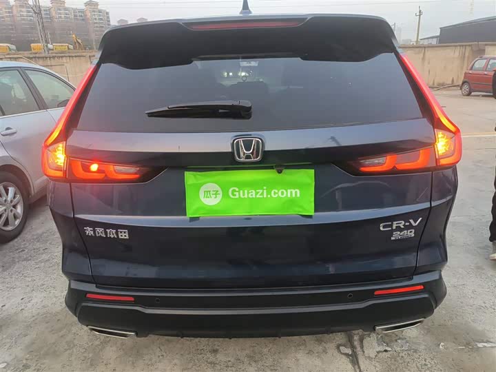 Фото 6 - Honda CR-V