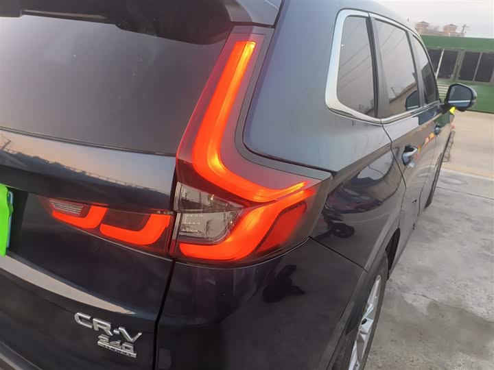 Фото 8 - Honda CR-V