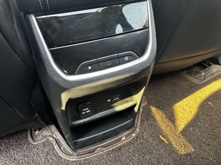 Фото 4 - Maxus G50