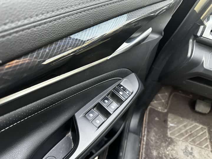 Фото 8 - Maxus G50