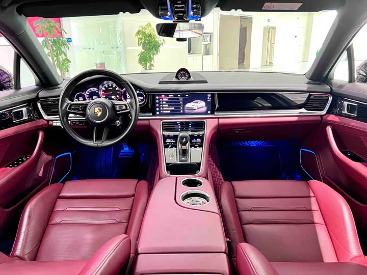 Фото 8 - Porsche Panamera