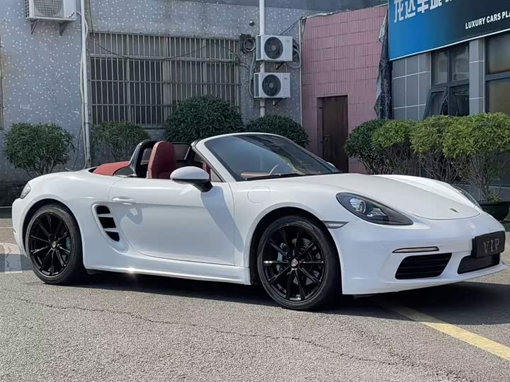 Фото 2 - Porsche 718