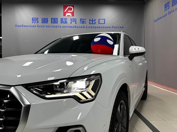 Фото 4 - Audi Q3